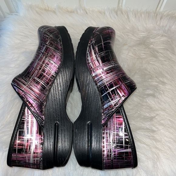 DANSKO leather clog shiny purple crosshatch Size 37 US 6.5 nursing comfort - Picture 6 of 14